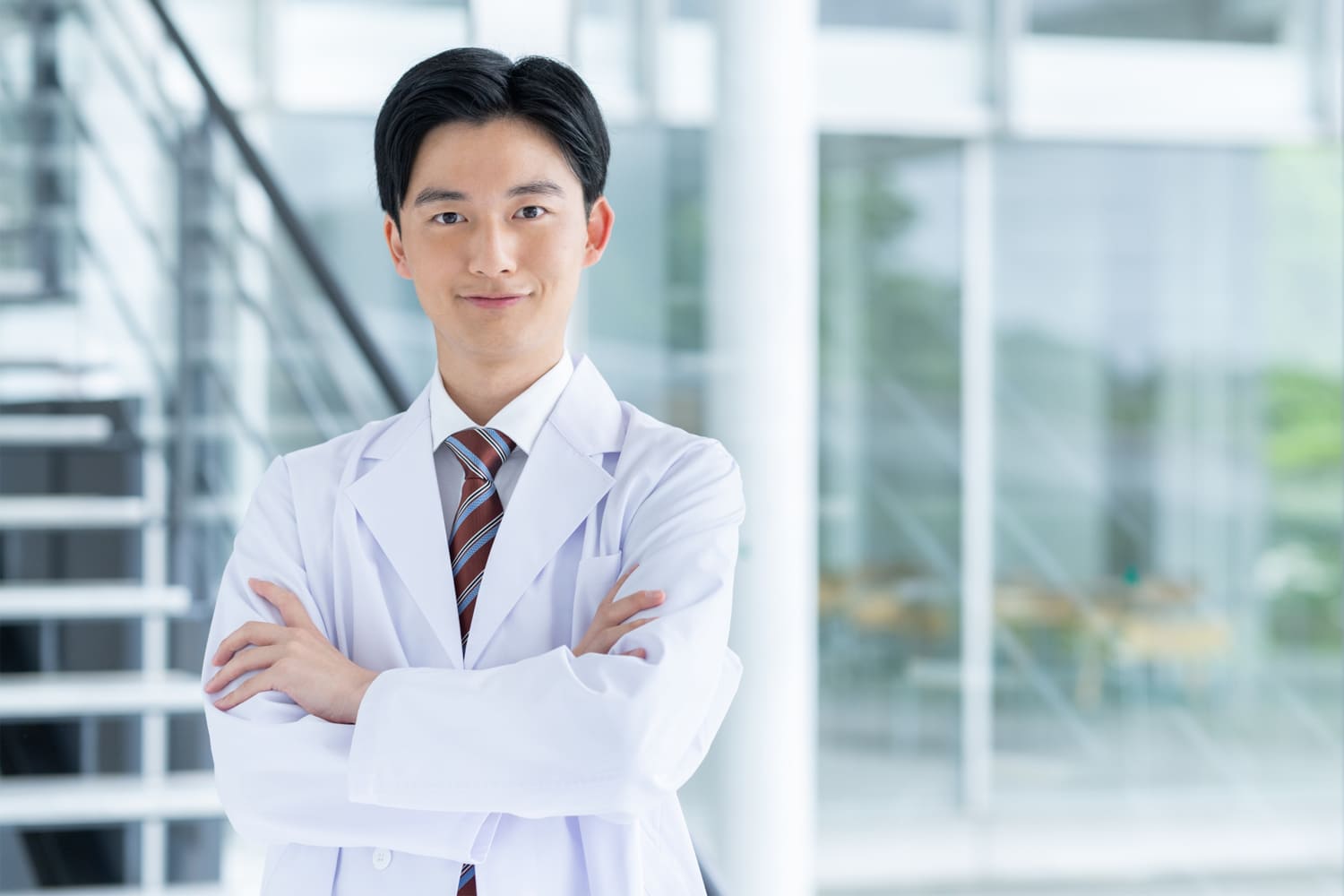 院長|沼津|形成外科・皮膚科・美容外科|肌とかたちのクリニック